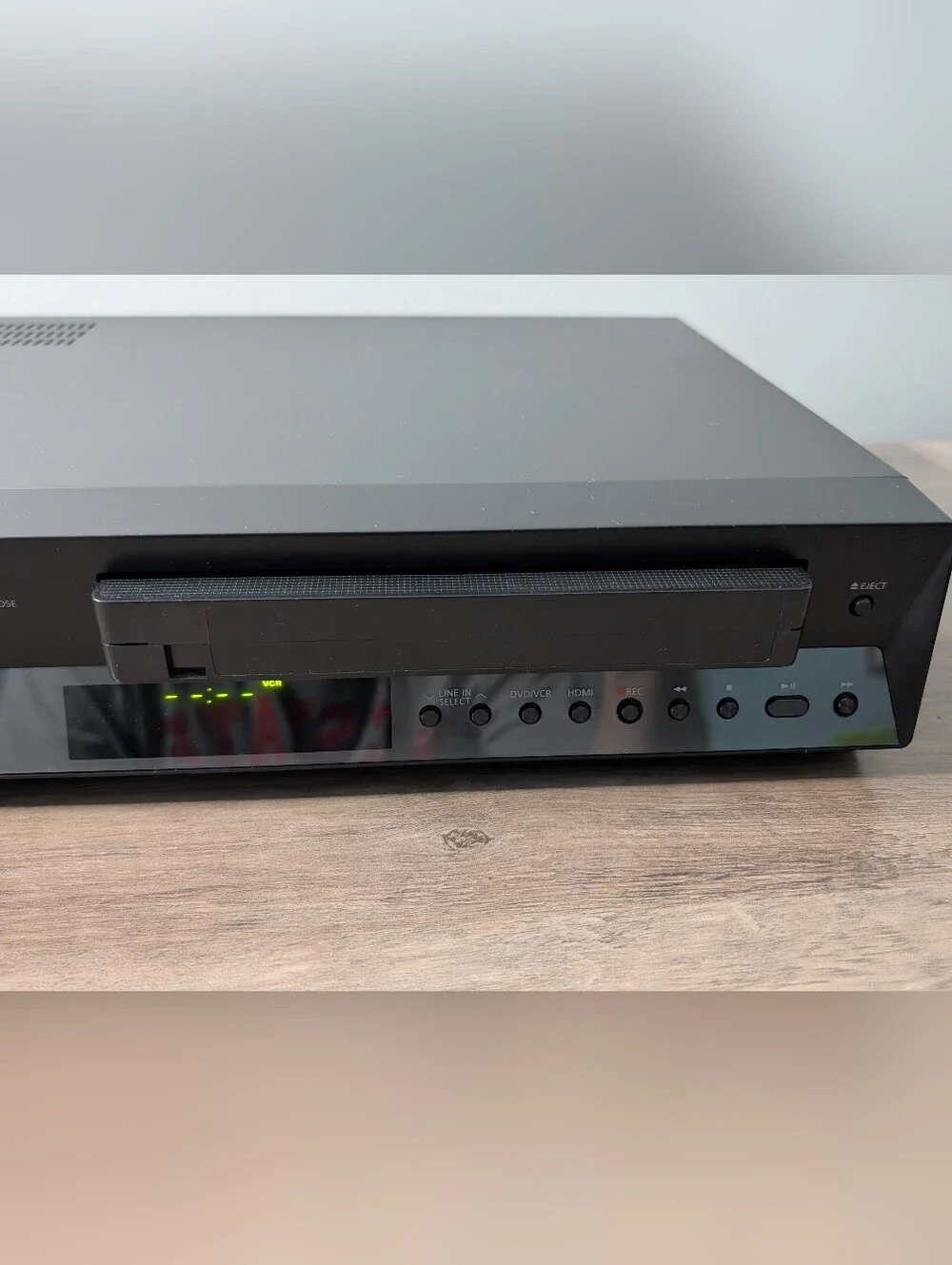 Samsung DVD-V9700 DVD/VCR Player Combo Tested - Works - Comes W/ AV Cable HDMI